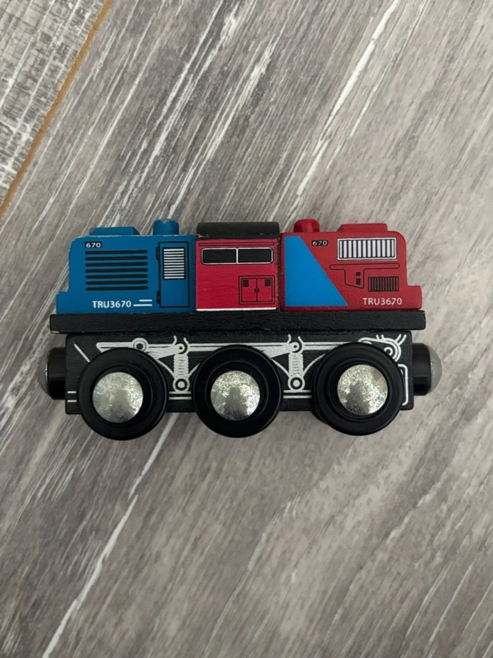 Wooden Toy R Us Imaginarium TRU3670 Diesel Train